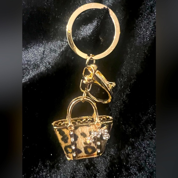 Leopard print purse keychain with rhinestones. So cute! Claw clasp. - Picture 2 of 2